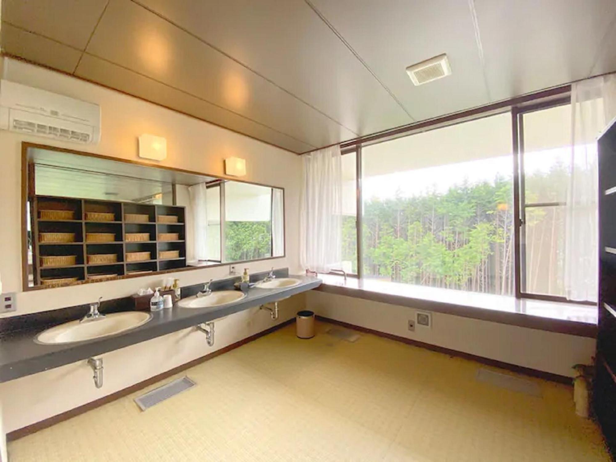 Fuji Yamanakako Resort Hotel - Vacation Stay 03089V Екстер'єр фото